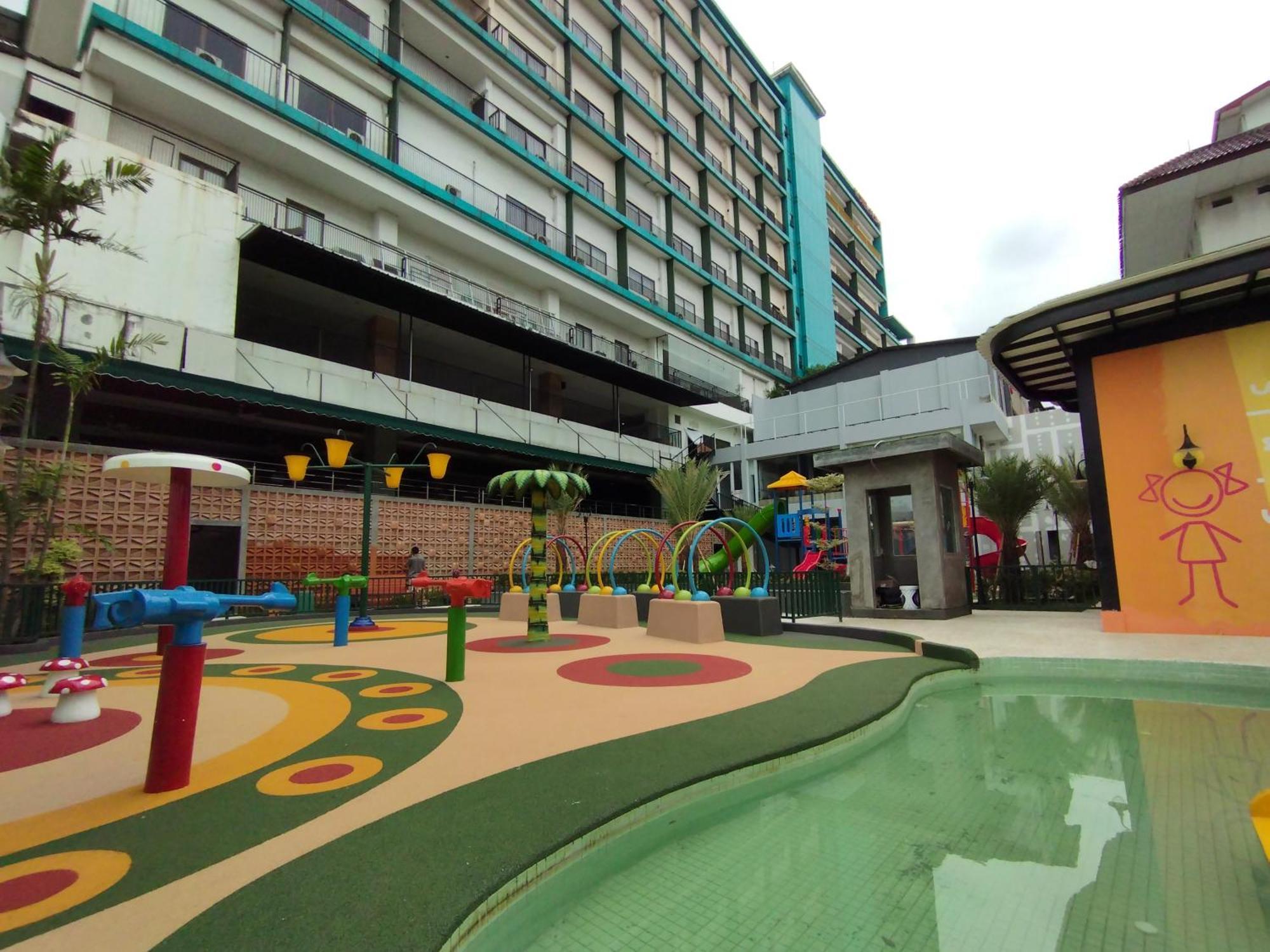 Hotel Gren Alia Jakarta Eksteriør bilde